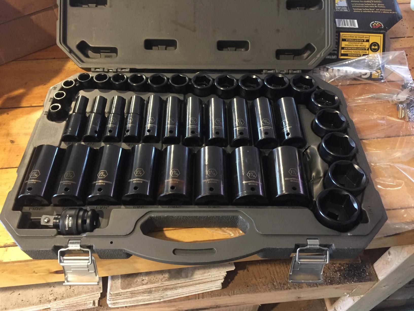 GEARWRENCH 84947N – parallell halsdesign på 3/8–9/16-tumshylsor för trånga utrymmen